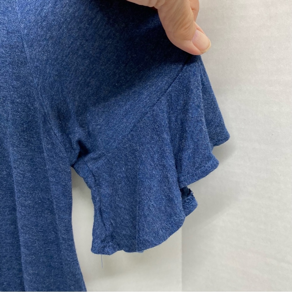 Bobeau Short Sleeve Blue Ruffle Top Size Small Ruffle Sleeves and Ruffle Bottom - Picture 4 of 11
